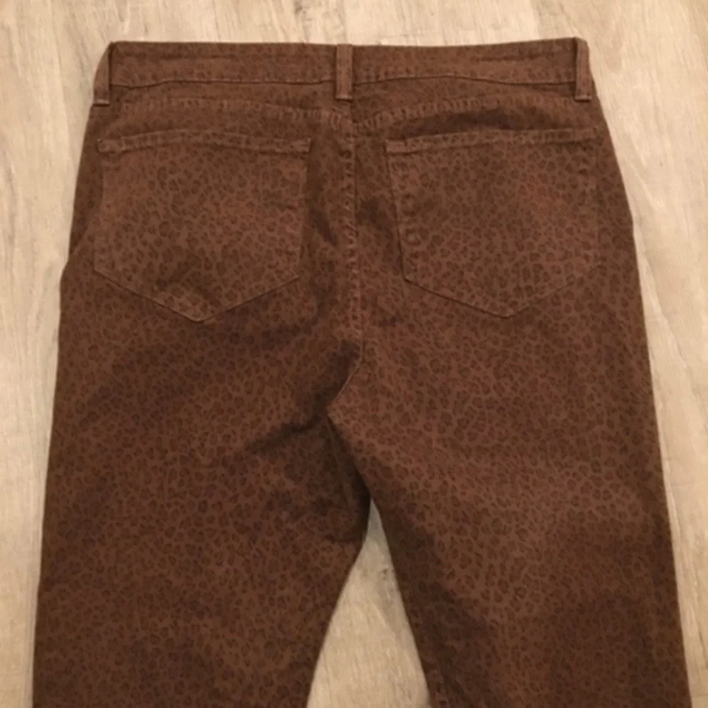 NYJD Brown Cheetah Ankle Pants Size 14 Lift Tuck Technology Made in USA NWOT